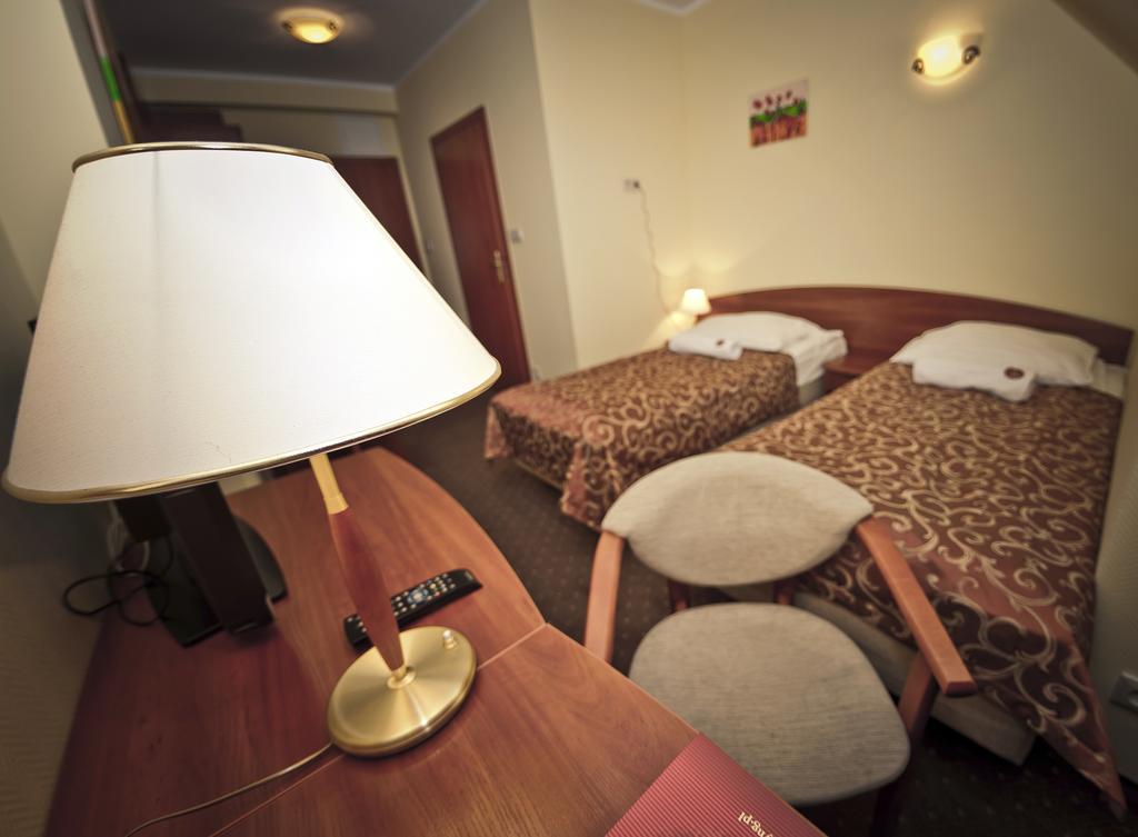 Hotel Wityng Ślesin 客房 照片