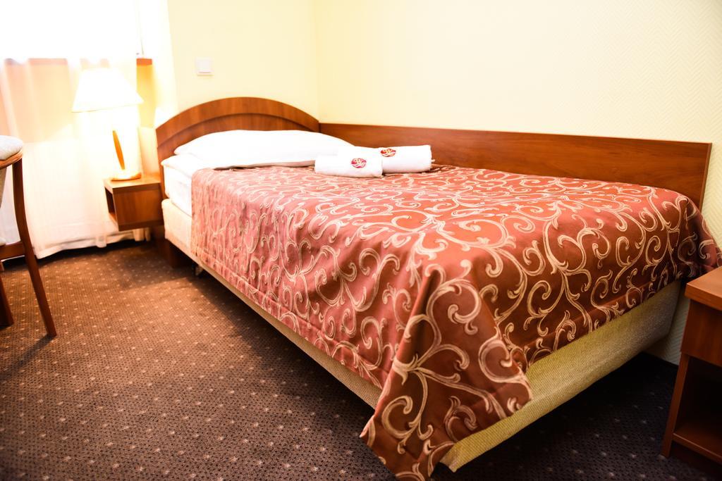 Hotel Wityng Ślesin 客房 照片