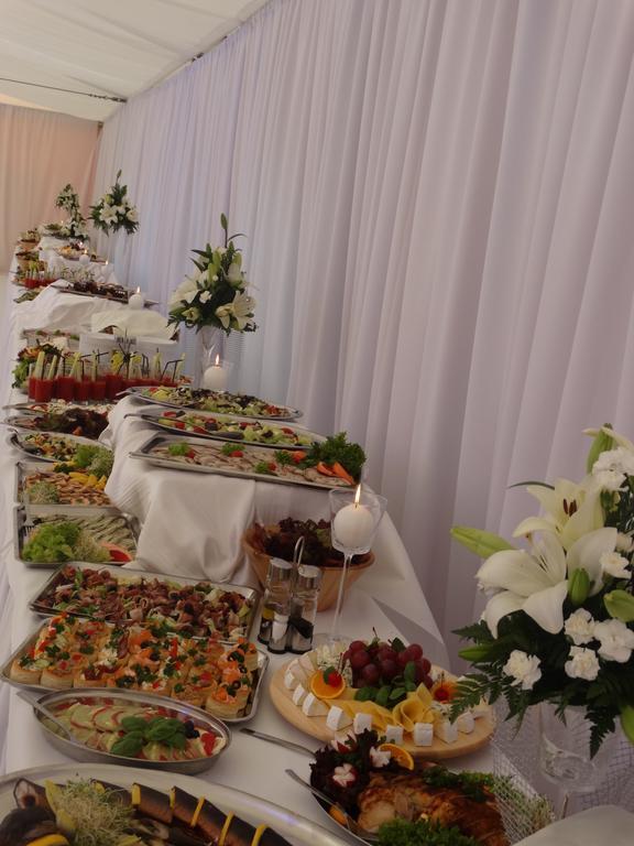 Hotel Wityng Ślesin 外观 照片